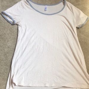 Lularoe Classic t ivory sin grey ringer